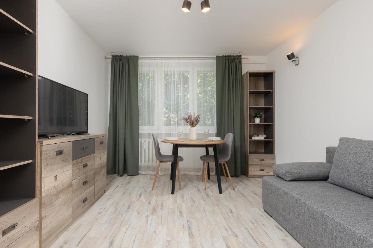 Studio Warsaw Wlochy 1 Sierpnia By Noclegi Renters Luaran gambar