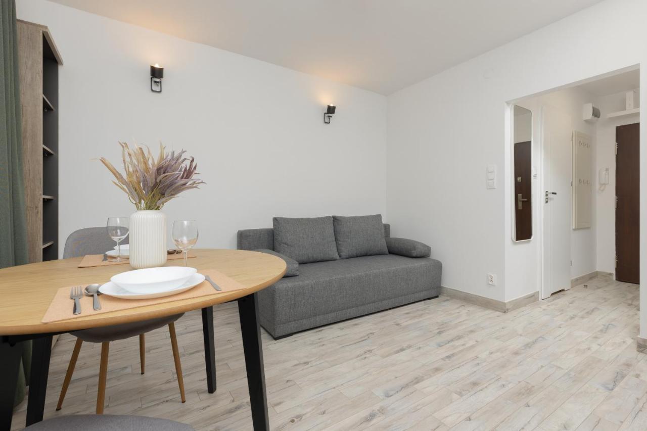 Studio Warsaw Wlochy 1 Sierpnia By Noclegi Renters Luaran gambar
