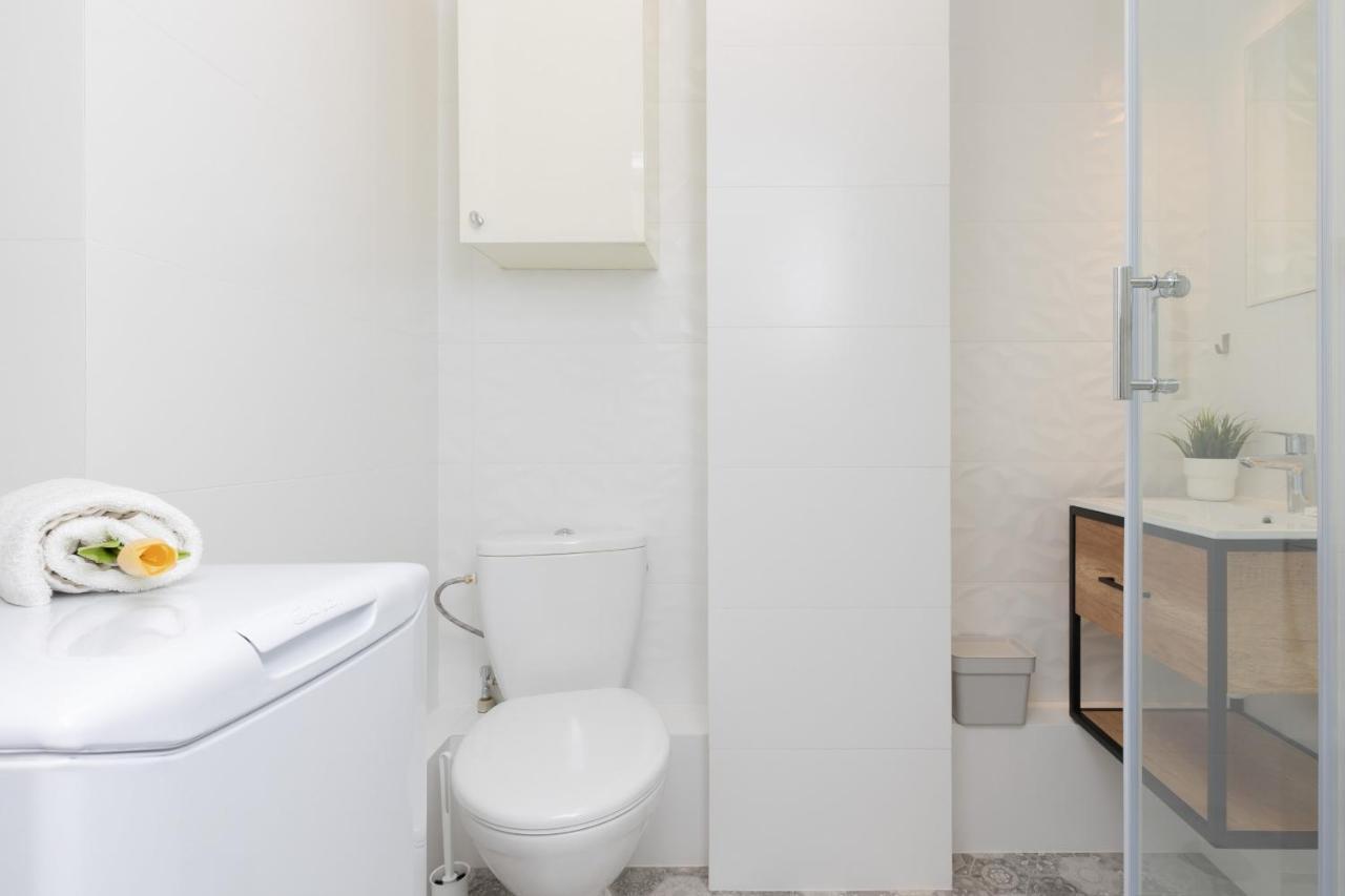 Studio Warsaw Wlochy 1 Sierpnia By Noclegi Renters Luaran gambar